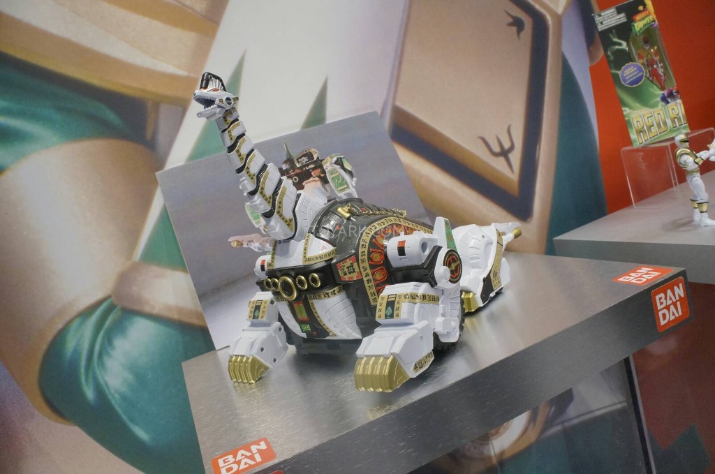 Toy-Fair-2014-Bandai-Power-Rangers-Legacy-020